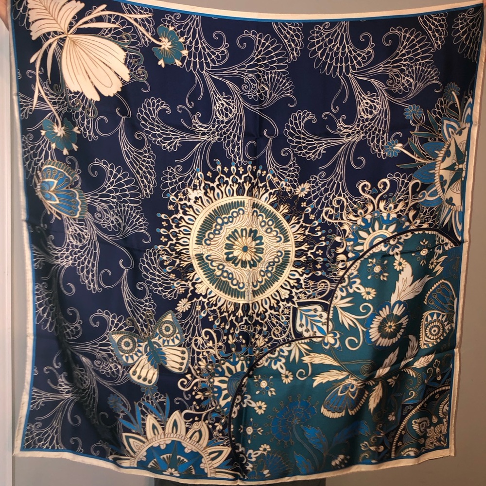 New Beautiful Real Silk Scarf